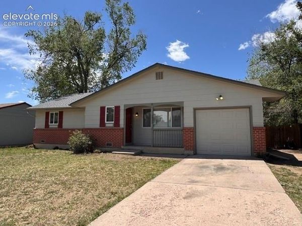 1922 Monterey Road, Colorado Springs, CO 80910
