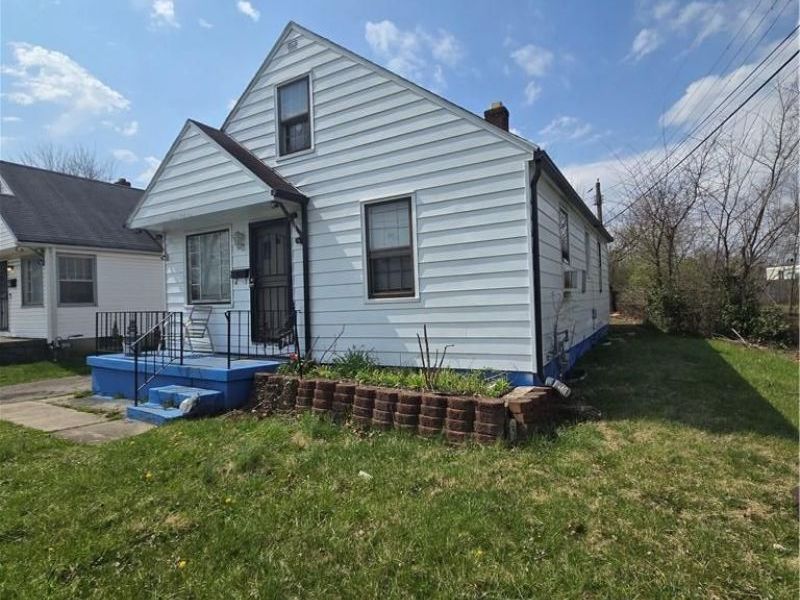 741 Almond Avenue, Dayton, OH 45417 Photo 2