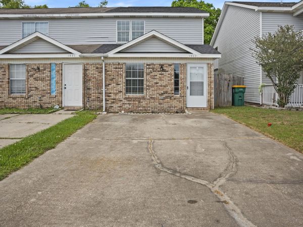 1803 Pointed Leaf Lane, Fort Walton Beach, FL 32547