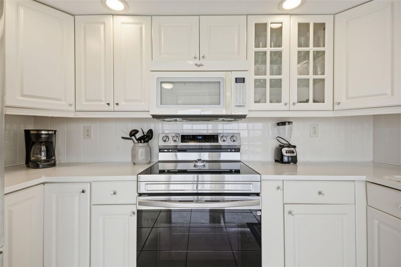 6322 Palma Del Mar Boulevard S, Unit 606, Saint Petersburg, FL 33715 Photo