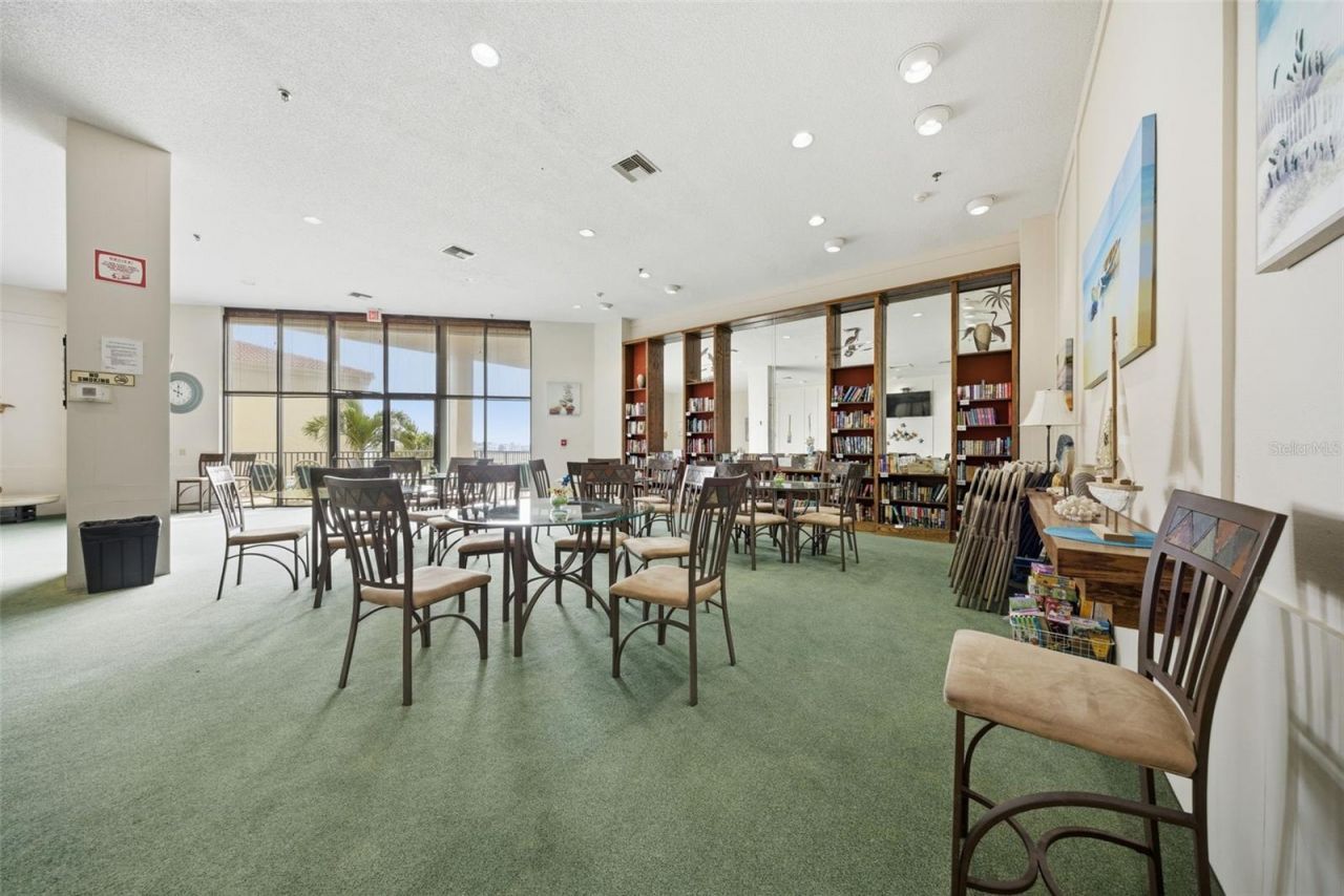 6322 Palma Del Mar Boulevard S, Unit 606, Saint Petersburg, FL 33715 Photo