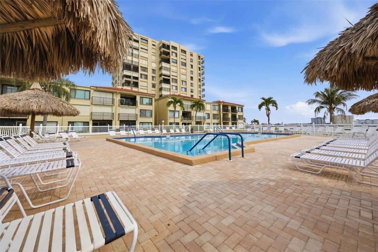 6322 Palma Del Mar Boulevard S, Unit 606, Saint Petersburg, FL 33715 Photo