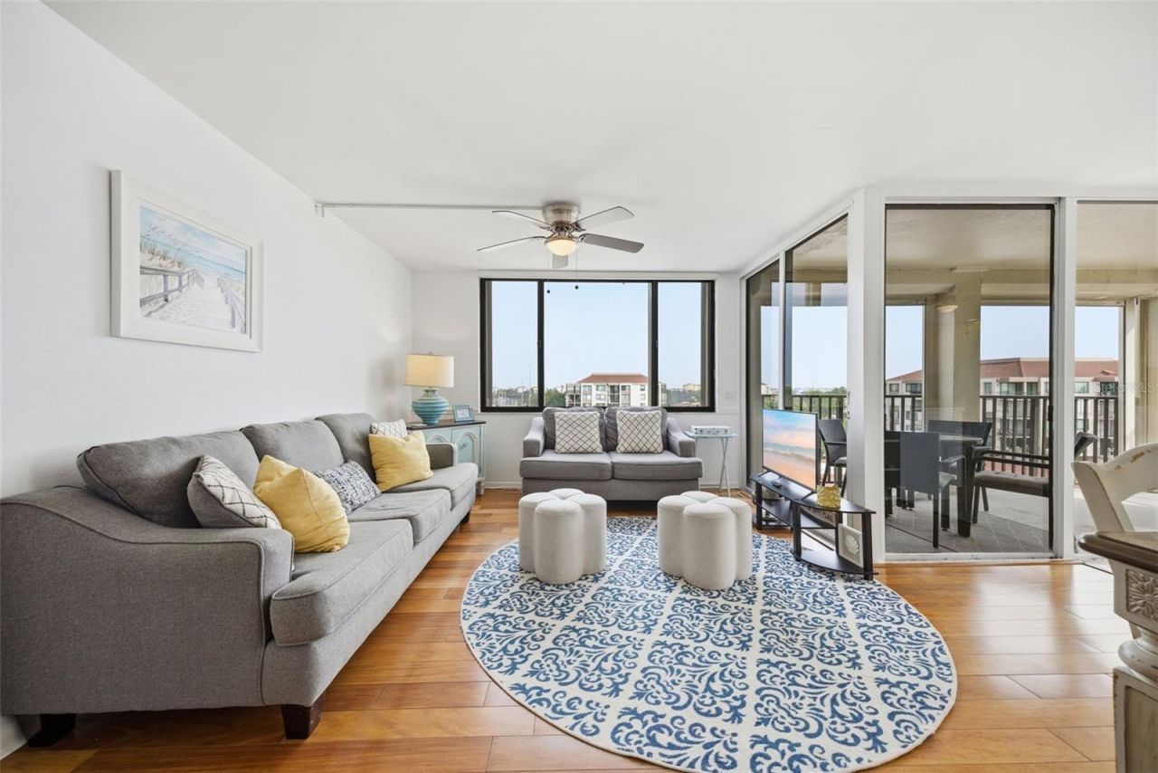 6322 Palma Del Mar Boulevard S, Unit 606, Saint Petersburg, FL 33715 Photo