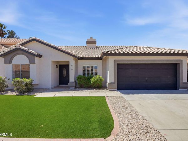 519 W COMSTOCK Drive, Gilbert, AZ 85233