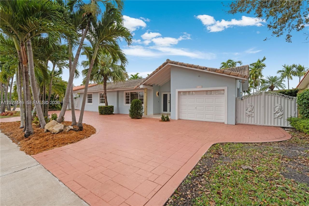 9741 SW 3rd St , Miami, FL 33174 Photo