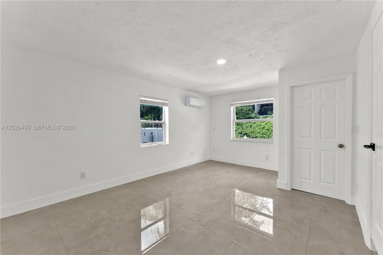 11144 NE 8th Ct , Biscayne Park, FL 33161 Photo