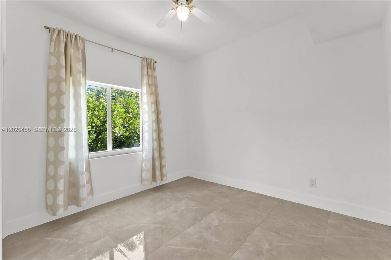 11144 NE 8th Ct , Biscayne Park, FL 33161 Photo