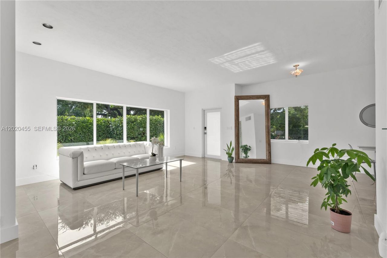 11144 NE 8th Ct , Biscayne Park, FL 33161 Photo