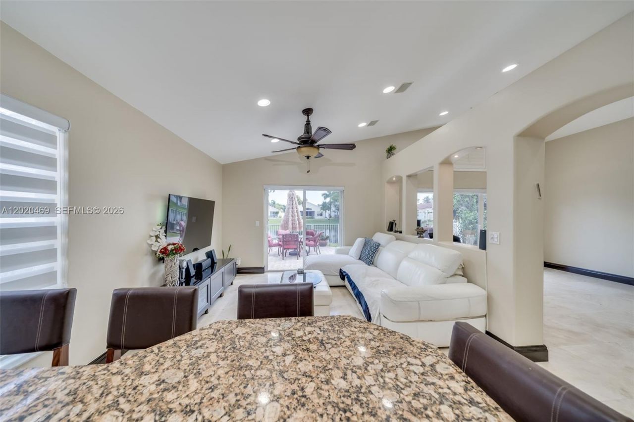 5032 SW 34th Ter, Hollywood, FL 33312 Photo