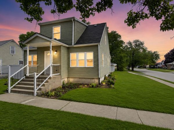 9759 Rutherford Avenue, Oak Lawn, IL 60453