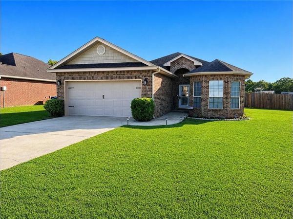 9341 Livingstone Lane, Mobile, AL 36695