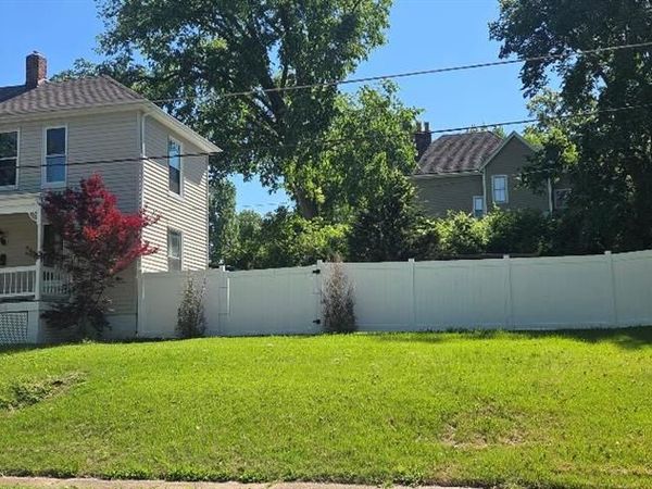 154 Adelle Avenue, Ferguson, MO 63135
