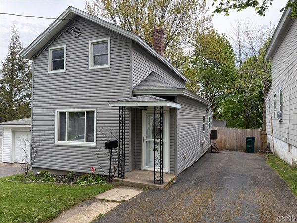 281 W 8th Street , Oswego, NY 13126