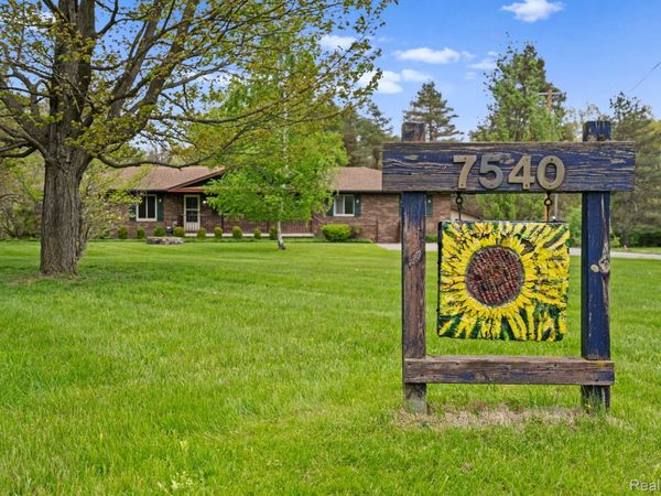 7540 Dexter Pinckney Road, Dexter Township, Mi 48130