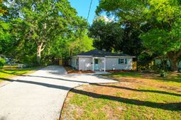 1757 Skinner Avenue photo 4