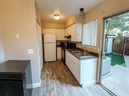 1363 Waterloo Lane, Unit APT E, Gardnerville, NV 89410 Photo