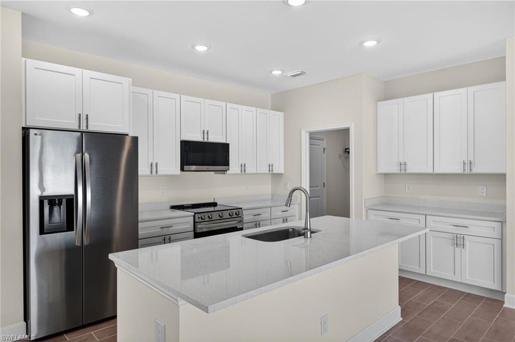 1902 NW 19th Ave, Cape Coral, FL 33993 Photo