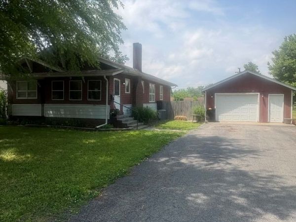 218 Wilcox Street , Zeigler, IL 62999