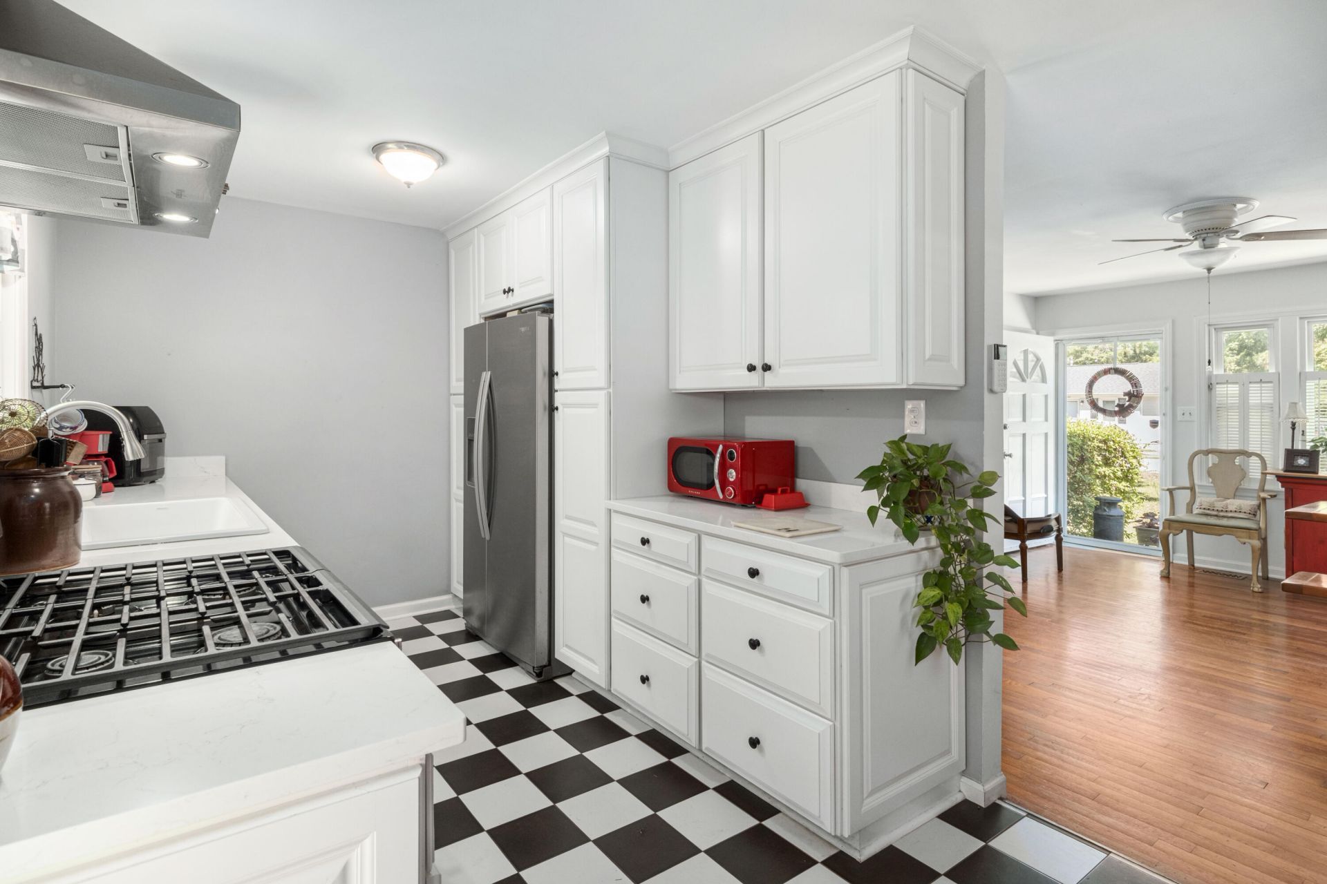 1787 Markham Road Photo 11