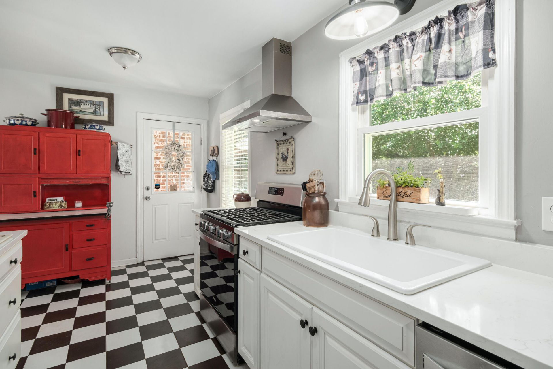 1787 Markham Road Photo 12