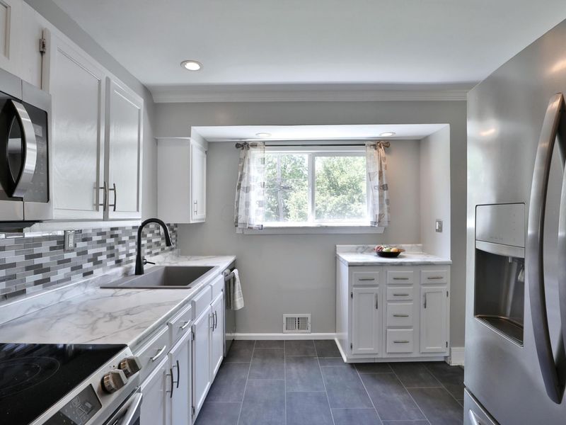 957 Varsity Avenue, Columbus, OH 43221 Photo 11