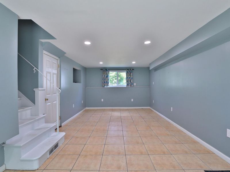 957 Varsity Avenue, Columbus, OH 43221 Photo 14