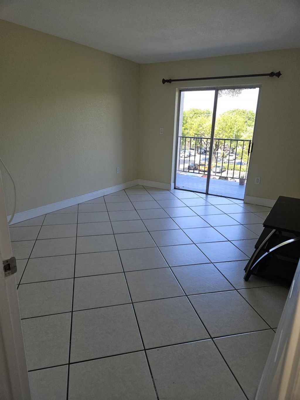 5665 W 20th Avenue, Unit 413, Hialeah, FL 33012 Photo