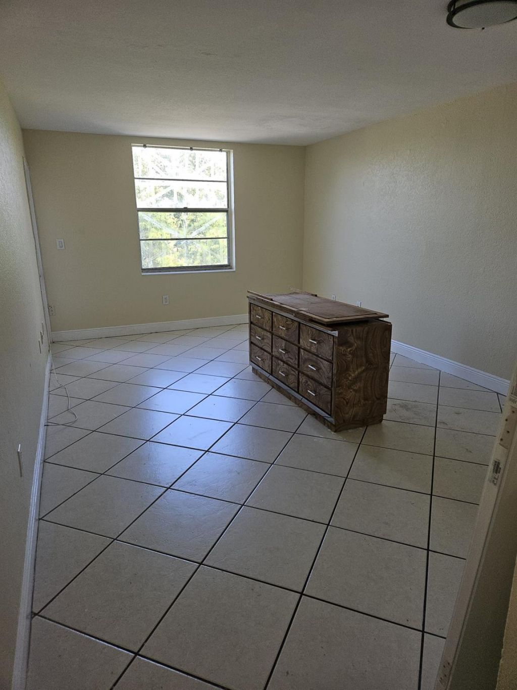 5665 W 20th Avenue, Unit 413, Hialeah, FL 33012 Photo