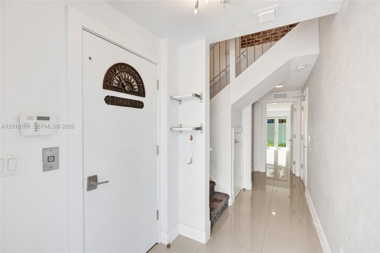 820 NE 7th St, Unit G, Fort Lauderdale, FL 33304 Photo