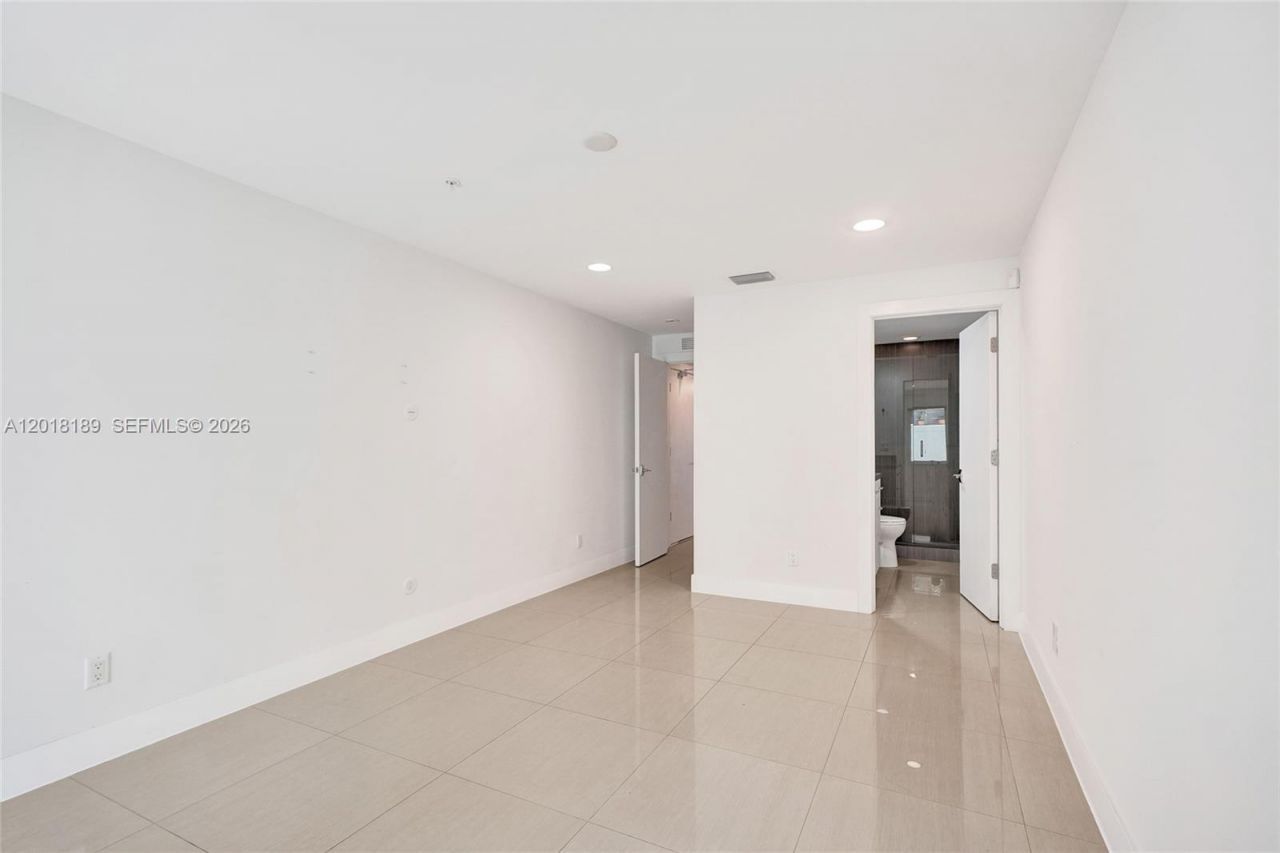 820 NE 7th St, Unit G, Fort Lauderdale, FL 33304 Photo