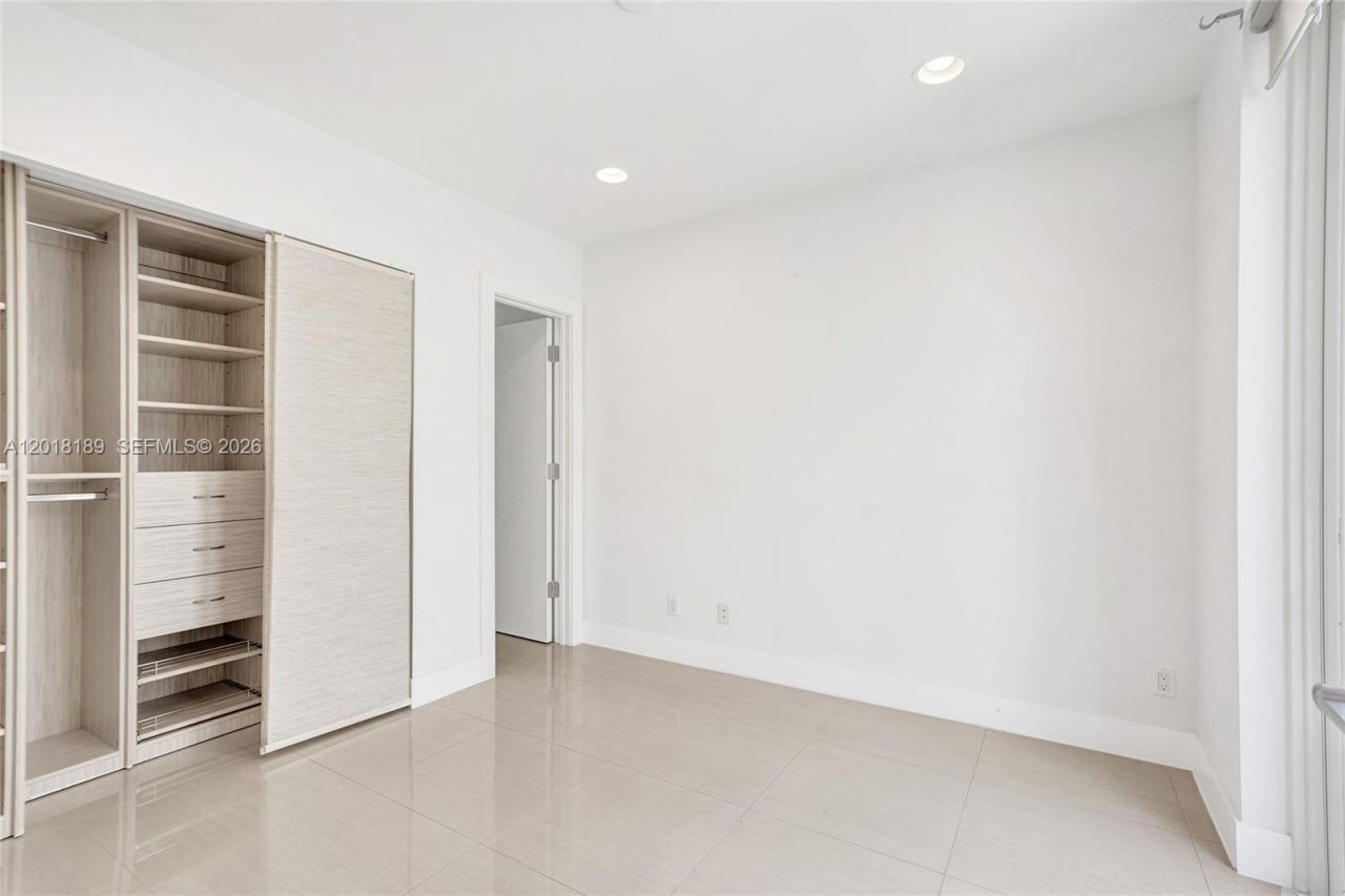 820 NE 7th St, Unit G, Fort Lauderdale, FL 33304 Photo