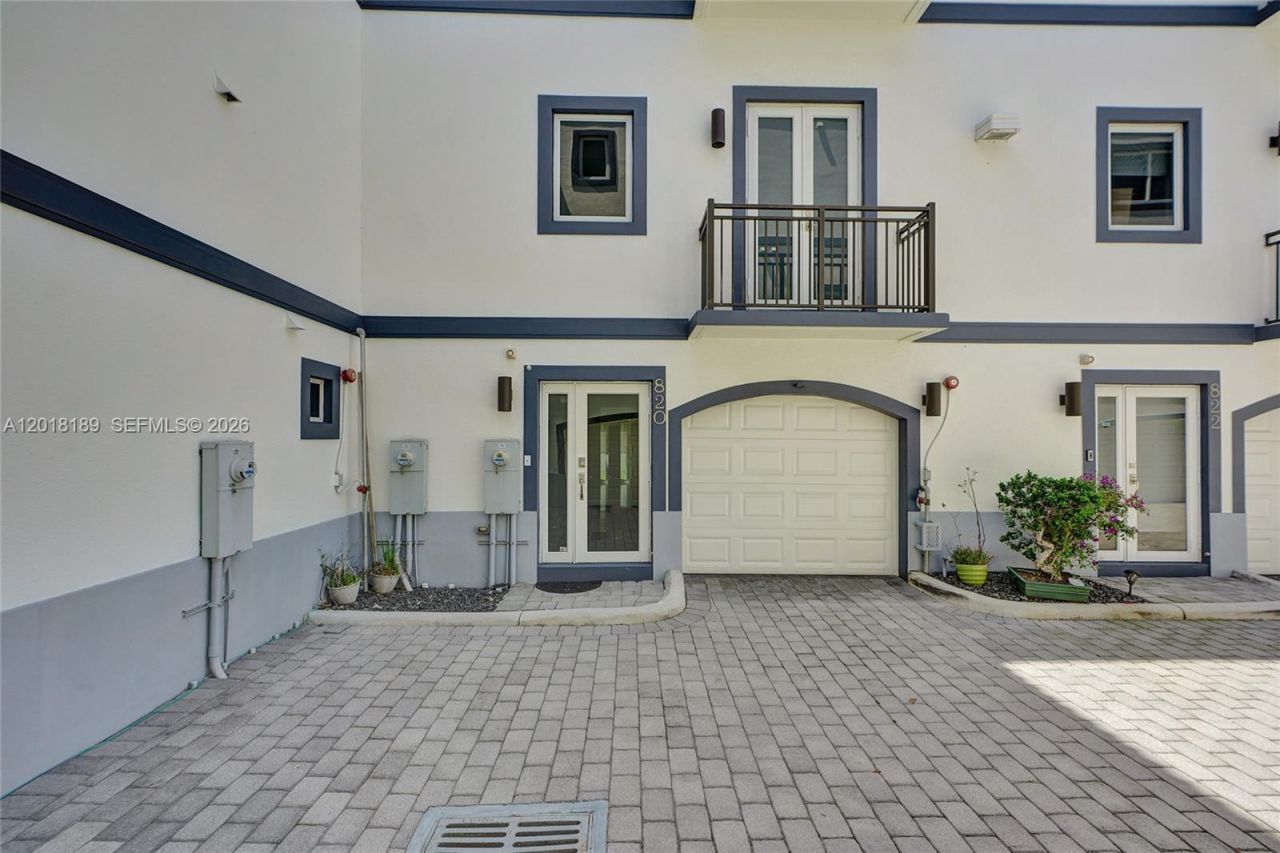 820 NE 7th St, Unit G, Fort Lauderdale, FL 33304 Photo