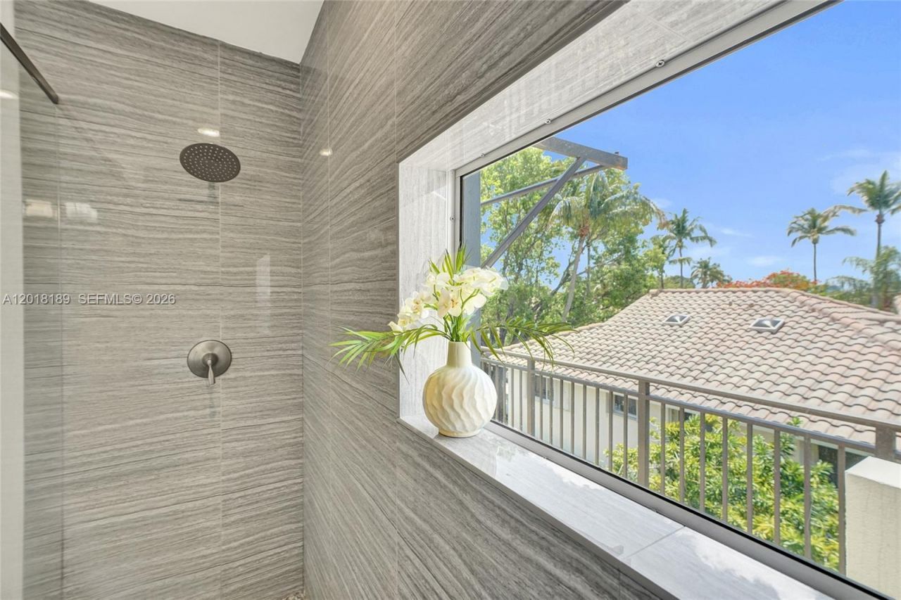820 NE 7th St, Unit G, Fort Lauderdale, FL 33304 Photo