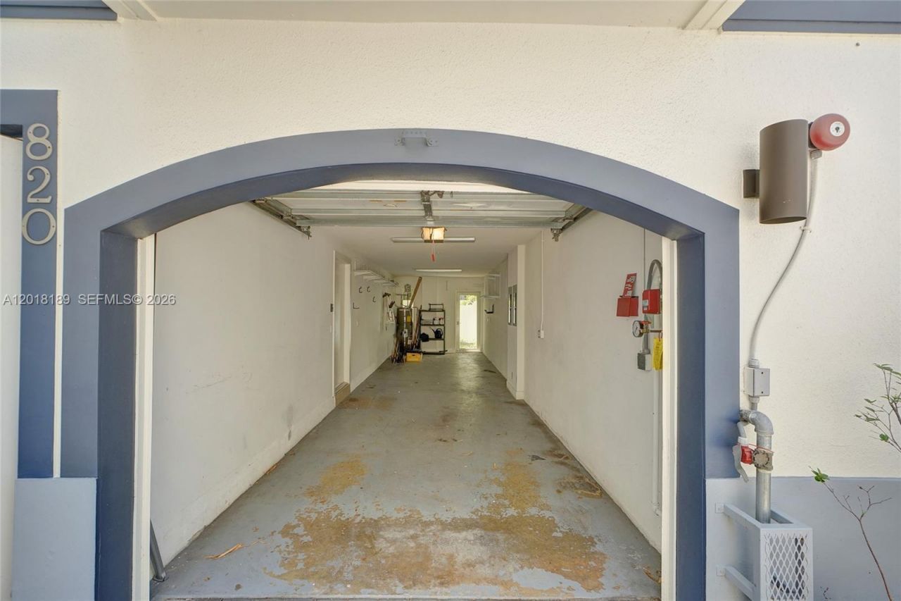 820 NE 7th St, Unit G, Fort Lauderdale, FL 33304 Photo