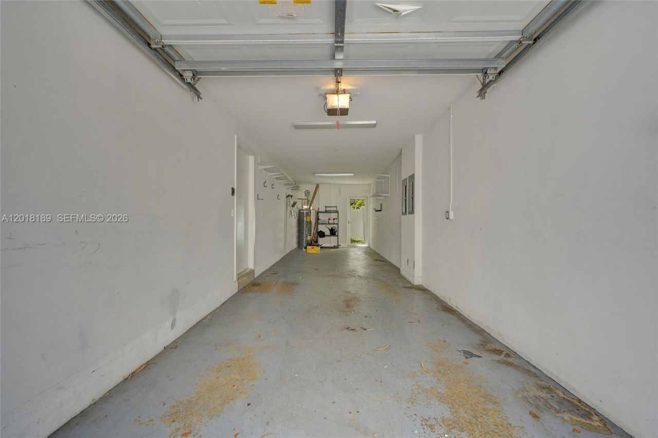 820 NE 7th St, Unit G, Fort Lauderdale, FL 33304 Photo