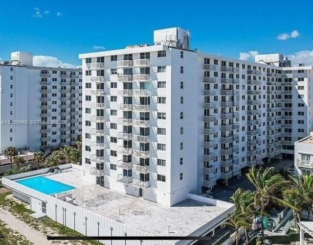 401 Ocean Dr , Unit 910, Miami Beach, FL 33139 Photo