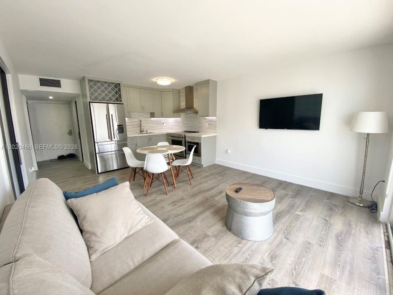 401 Ocean Dr , Unit 910, Miami Beach, FL 33139 Photo