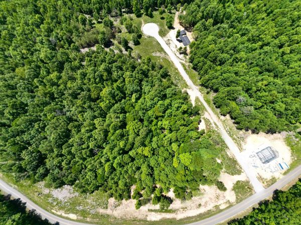 321 Ridgetop Rd , Hampshire, TN 38461