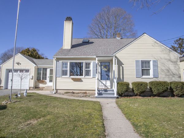 41 Coulter, Old Saybrook, CT 06475