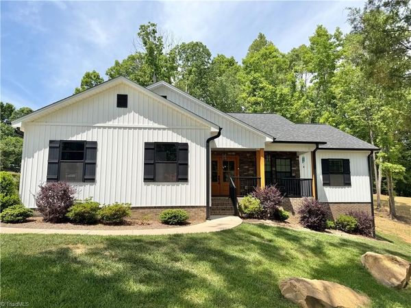 810 Hidden Court , Asheboro, NC 27205