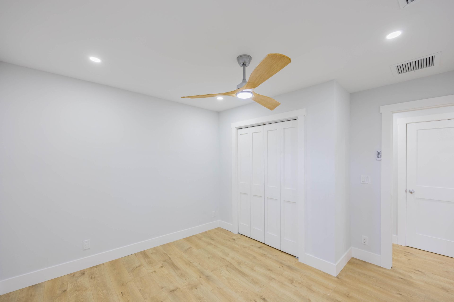 730 Winters Street, West Palm Beach, FL 33405 Photo