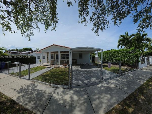 4601 SW 5th St , Miami, FL 33134