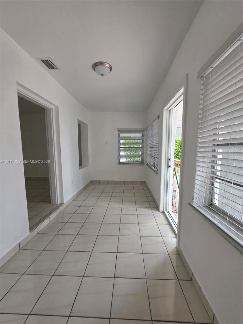 4601 SW 5th St , Miami, FL 33134 Photo