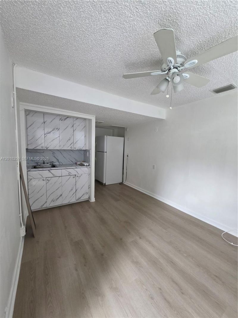 4601 SW 5th St , Miami, FL 33134 Photo