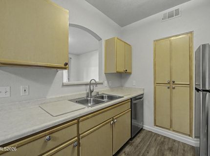6850 Sharlands Avenue, Unit # 1140, Reno, NV 89523 Photo
