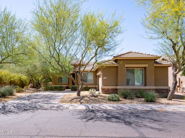 1527 E GARY Way, Phoenix, AZ 85042