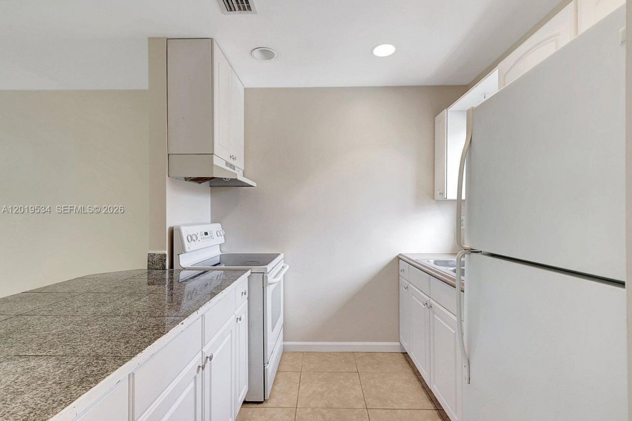 4667 SE Salvatori Rd , Unit 4667, Stuart, FL 34997 Photo
