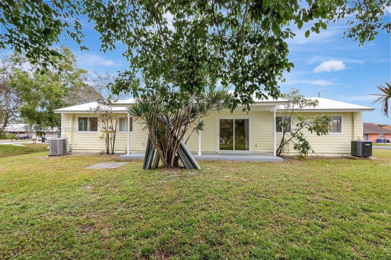4667 SE Salvatori Rd , Unit 4667, Stuart, FL 34997 Photo