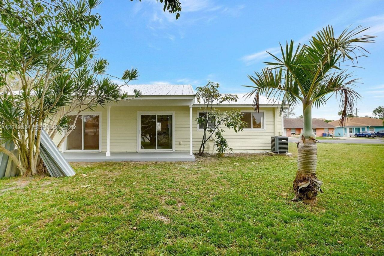 4667 SE Salvatori Rd , Unit 4667, Stuart, FL 34997 Photo