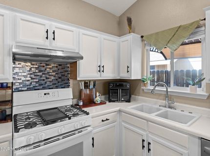 1660 Round Up Road, Fernley, NV 89408 Photo
